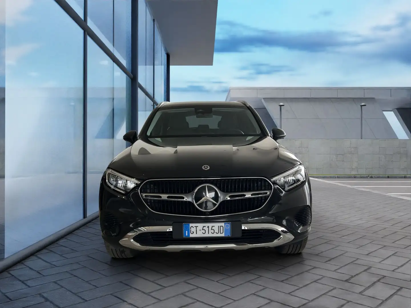 Mercedes-Benz GLC 220 GLC 220 d 4Matic Mild Hybrid Advanced Grau - 2
