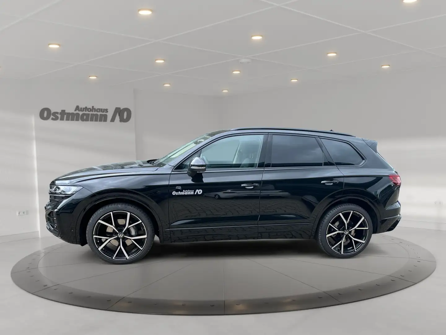Volkswagen Touareg 3.0 V6 TDI 4Motion W R-Line HUD Pano Schwarz - 2
