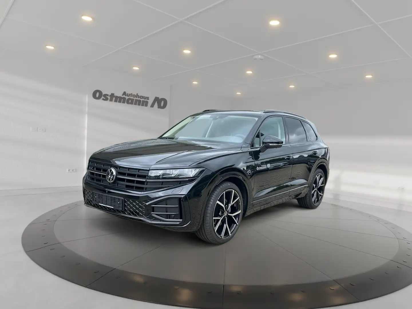 Volkswagen Touareg 3.0 V6 TDI 4Motion W R-Line HUD Pano Schwarz - 1