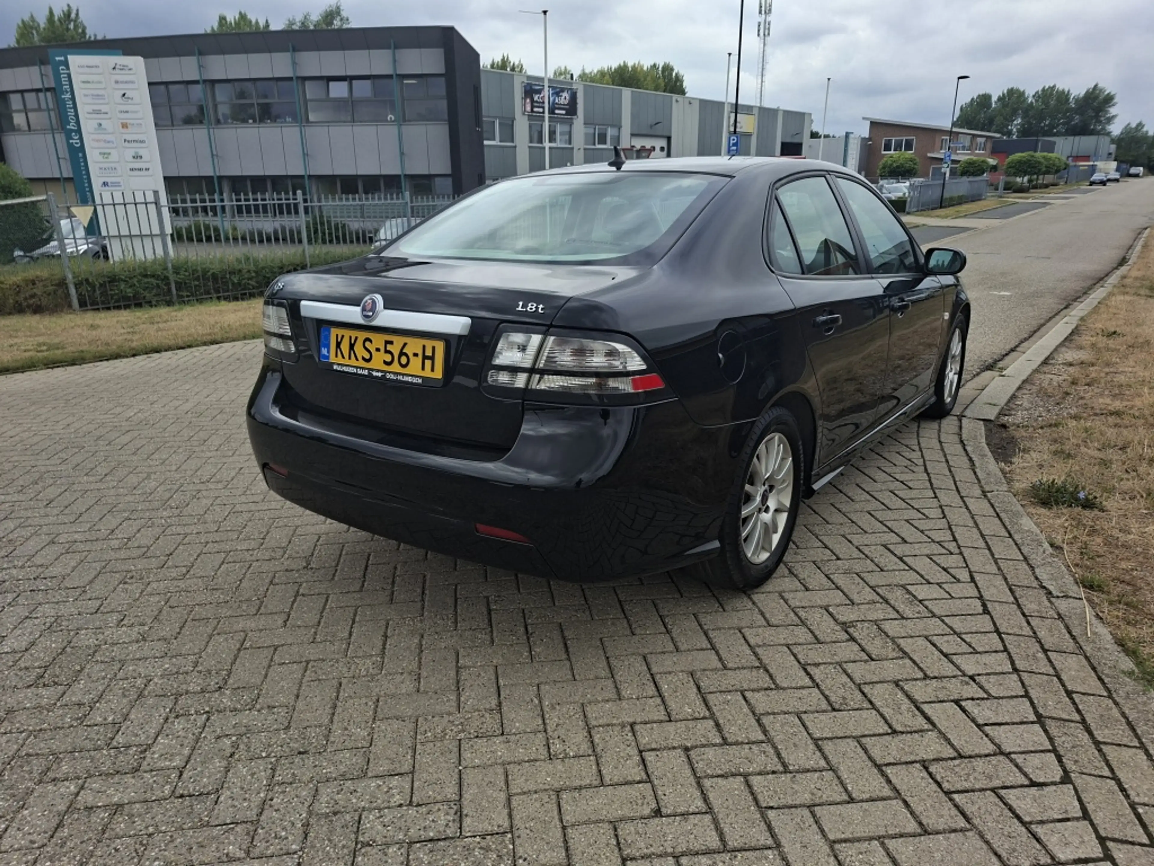 Saab 1.8t Sedan — photo 4