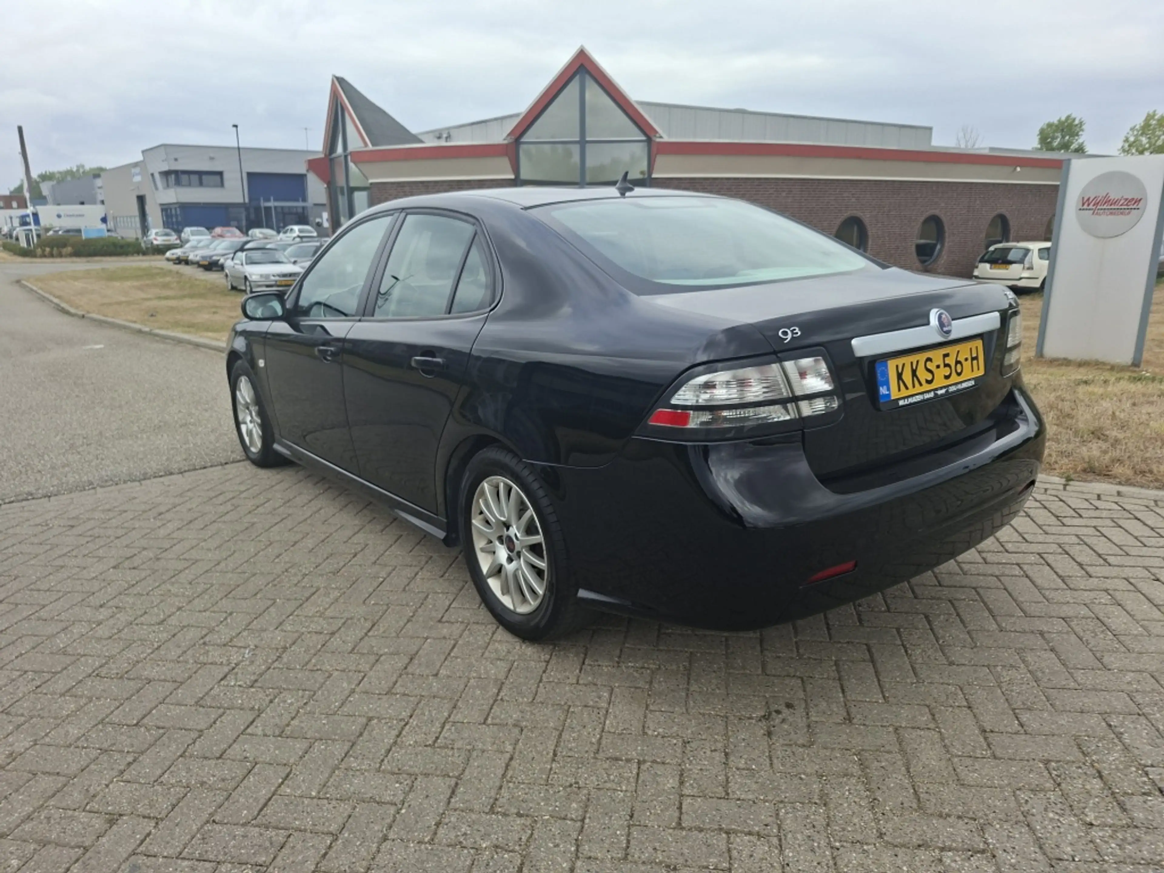 Saab 1.8t Sedan — photo 3
