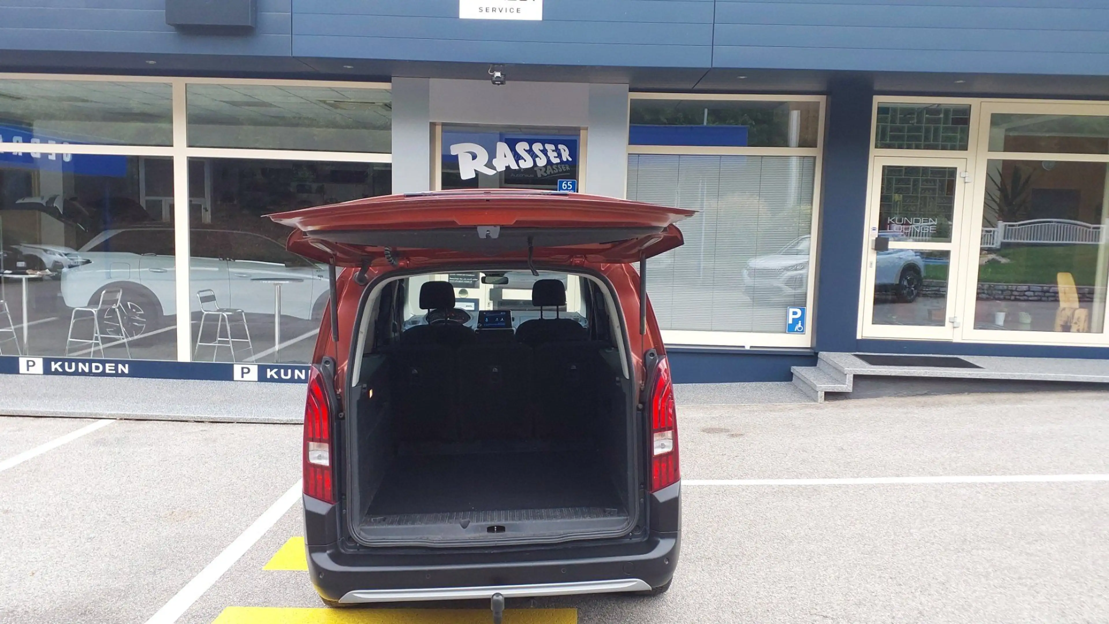 Peugeot Rifter 1.2 PureTech 110 Allure Lang Start&Stop (EU — photo 14