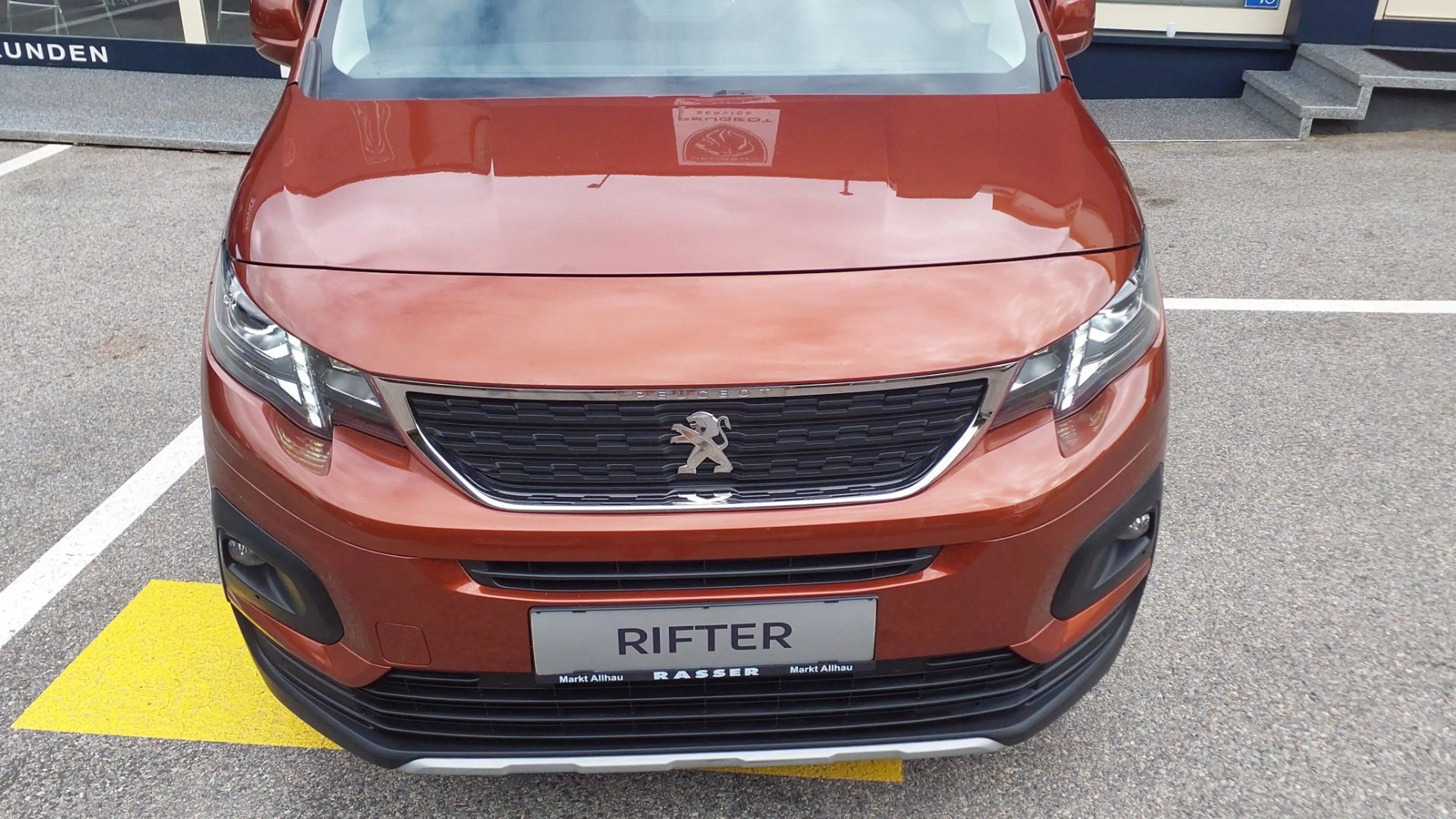 Peugeot Rifter 1.2 PureTech 110 Allure Lang Start&Stop (EU — photo 3