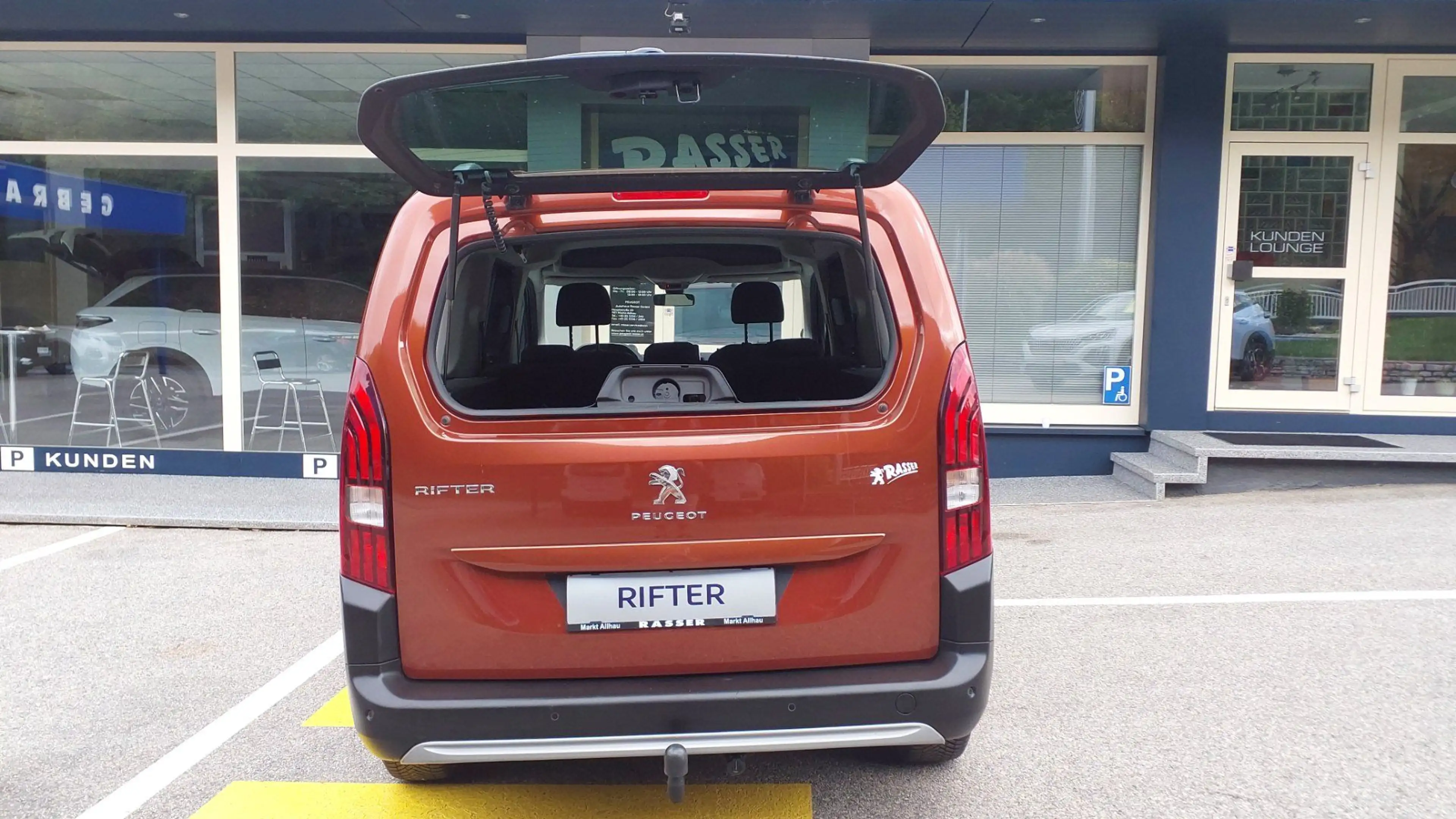 Peugeot Rifter 1.2 PureTech 110 Allure Lang Start&Stop (EU — photo 13