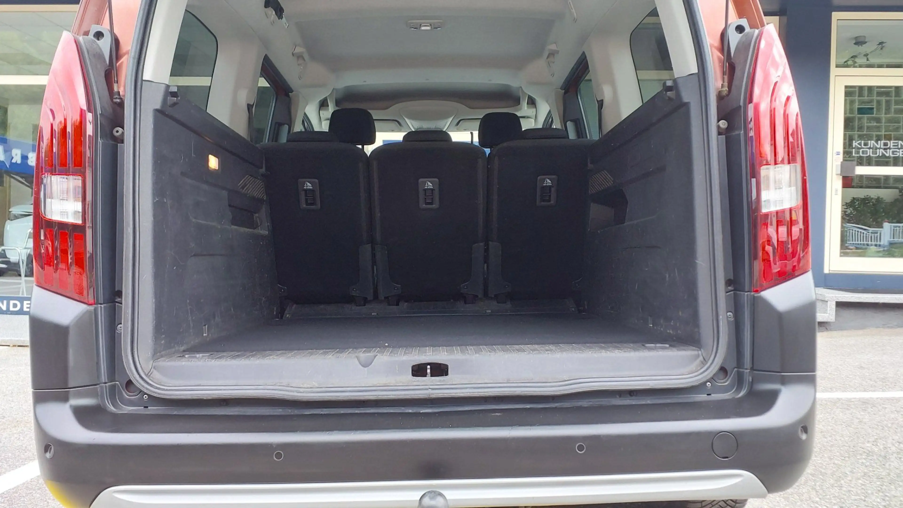 Peugeot Rifter 1.2 PureTech 110 Allure Lang Start&Stop (EU — photo 15