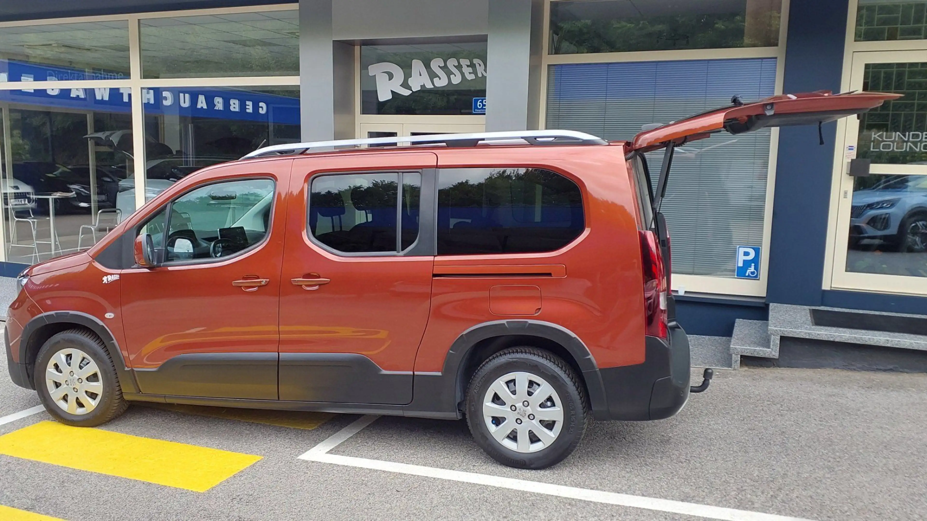 Peugeot Rifter 1.2 PureTech 110 Allure Lang Start&Stop (EU — photo 10