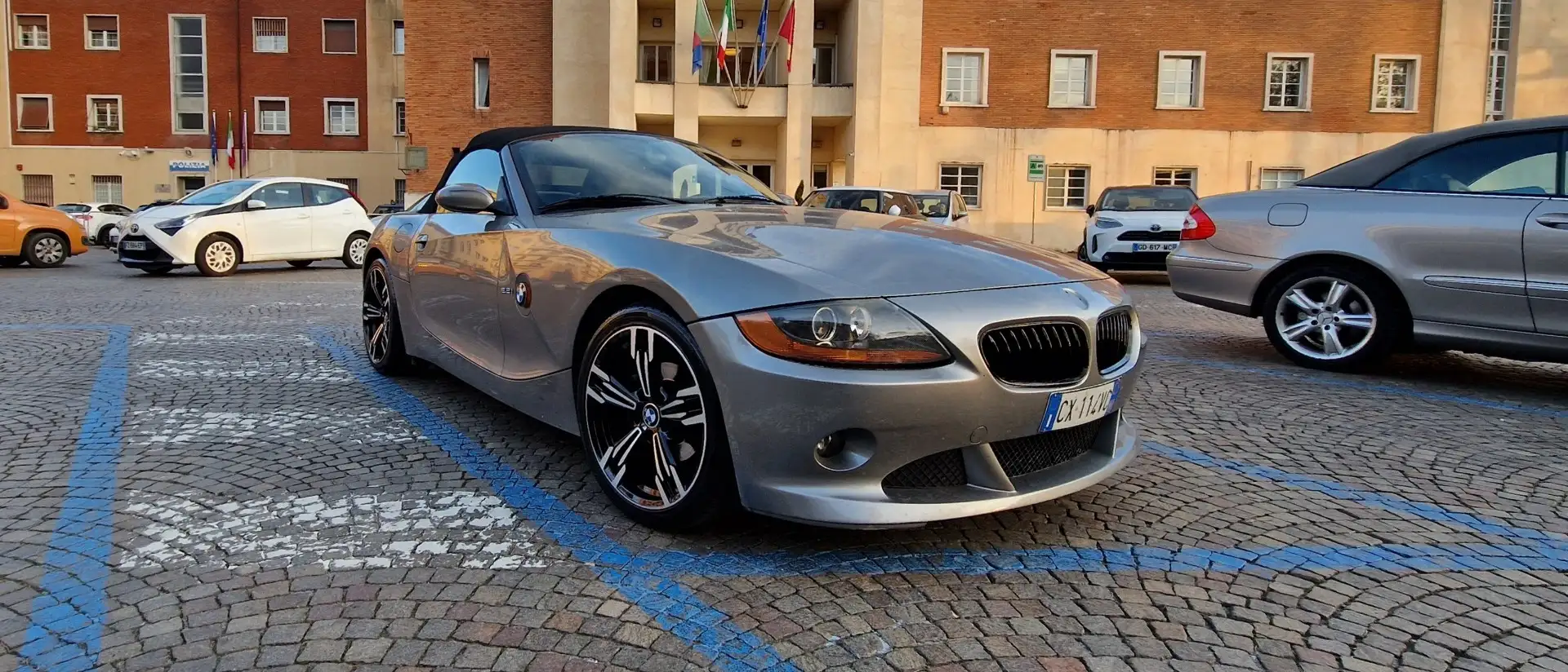 BMW Z4 Roadster 2.2i - 1