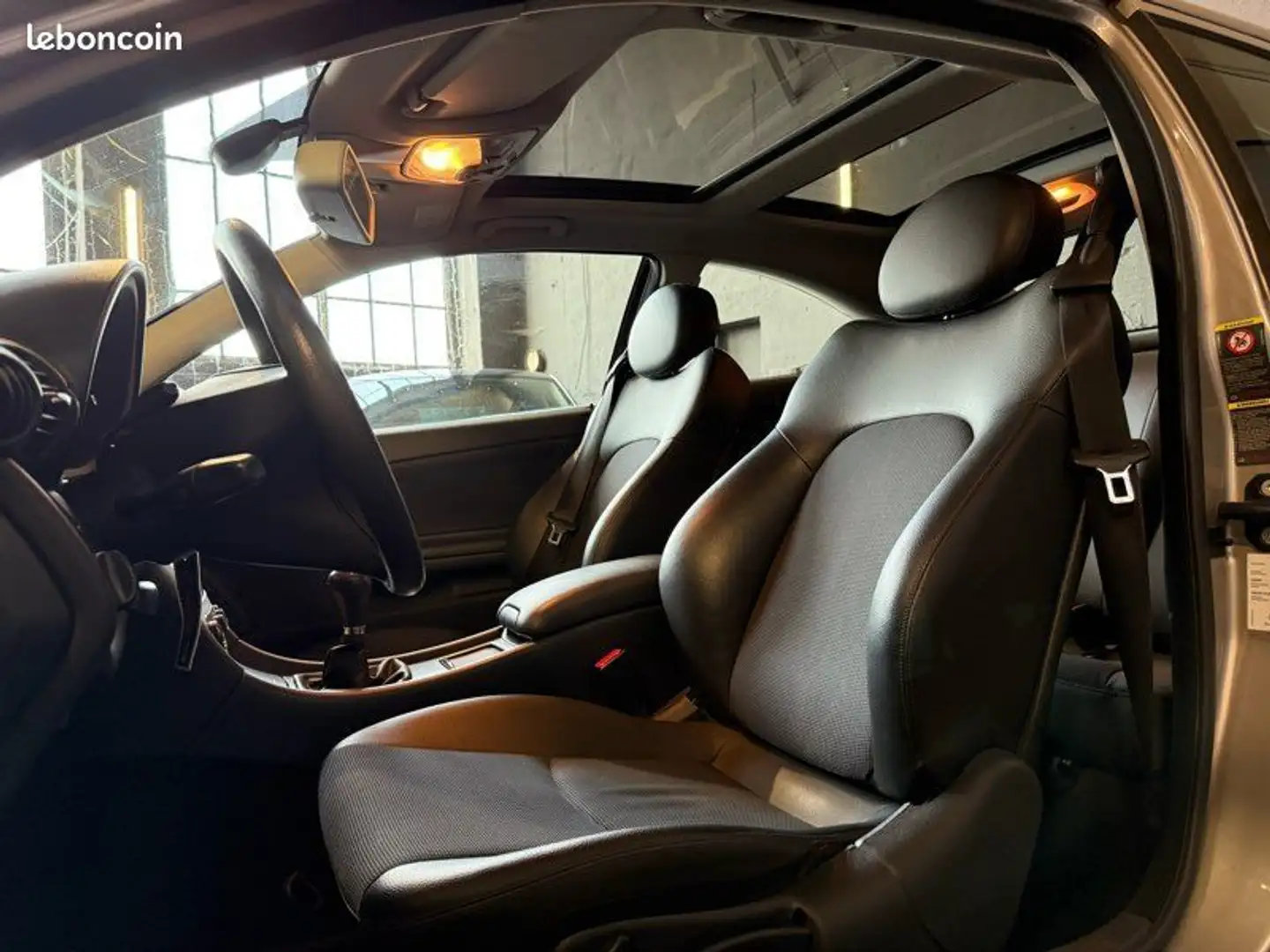 Mercedes-Benz C 220 Mercedes CLC 220 CDI (150cv) carnet d’entretien complet régulateur et limiteur de vitesse intérieur cuir climatisation to Gris - 2