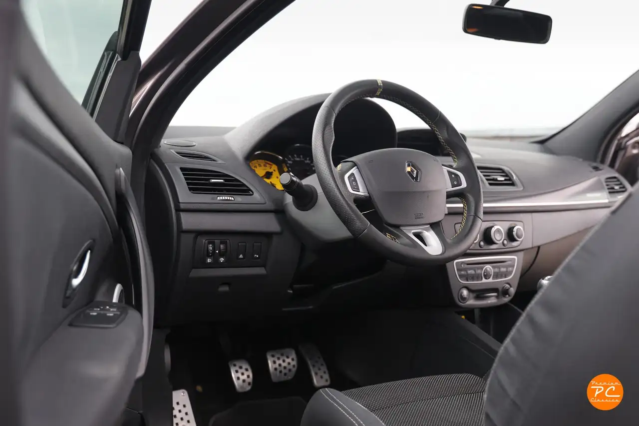 RENAULT MEGANE COUPÉ 2.0 RS 250CH