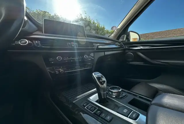 BMW X5 view 15