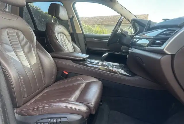 BMW X5 view 14