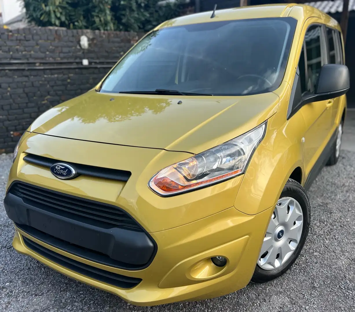 Ford Tourneo Connect 1.6 TDCi Ambiente / EURO 5 / CLIM / 5 PLACES Or - 1