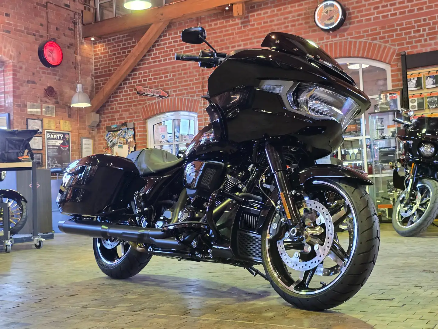 Harley-Davidson Road Glide FLTRX Road Glide Nero - 1