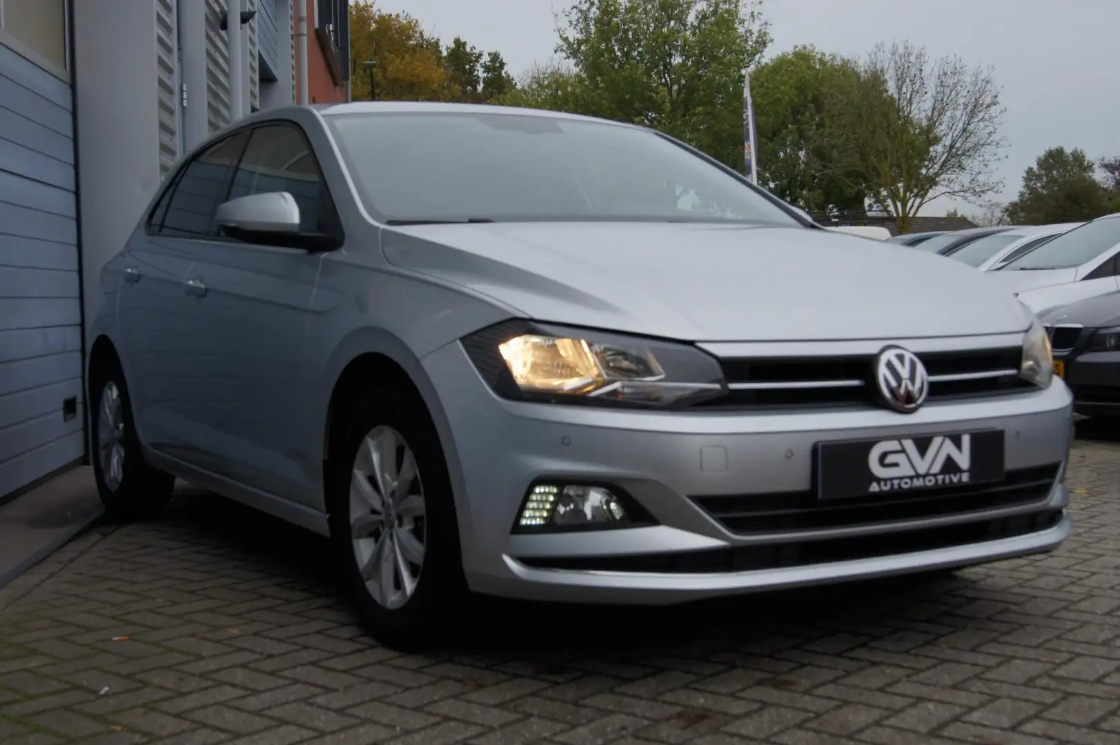 Volkswagen Polo 1.0 TSI Comfortline | Navi | Climatronic | ACC | P Gris - 2