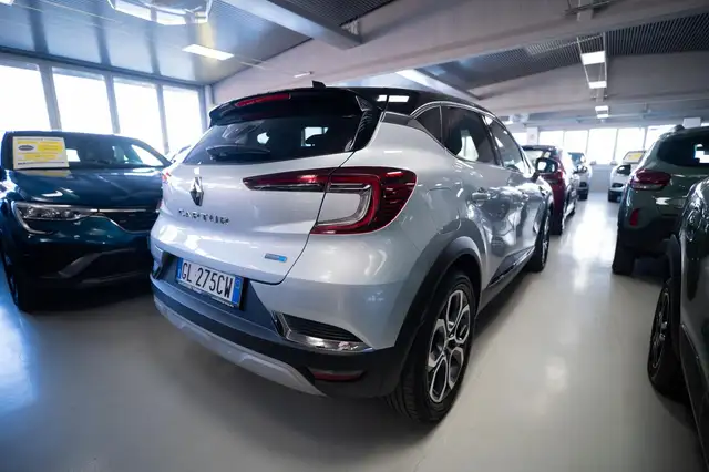 Renault Captur view 2