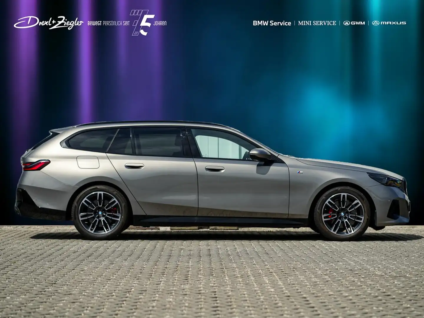 BMW 520 d xDrive Touring M Sport PRO AHK ACC LiCoProf Grijs - 2