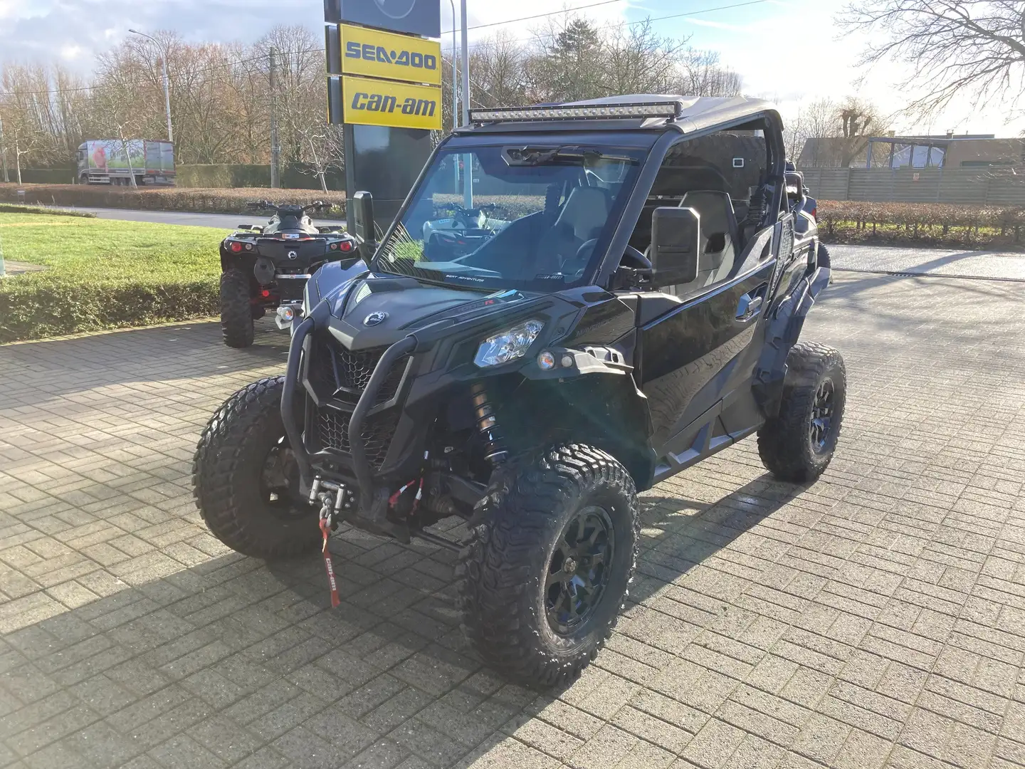 Can Am Maverick Sport DPS 1000R T // off-road ready! Zwart - 1