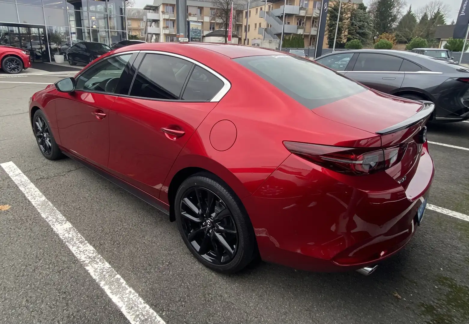 Mazda 3 Sedan e-Skyactiv G122 Comfort+ Aut. - 2