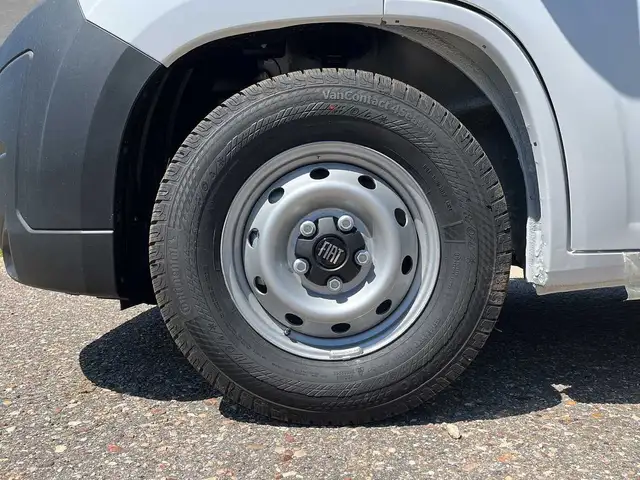 Fiat Ducato view 8