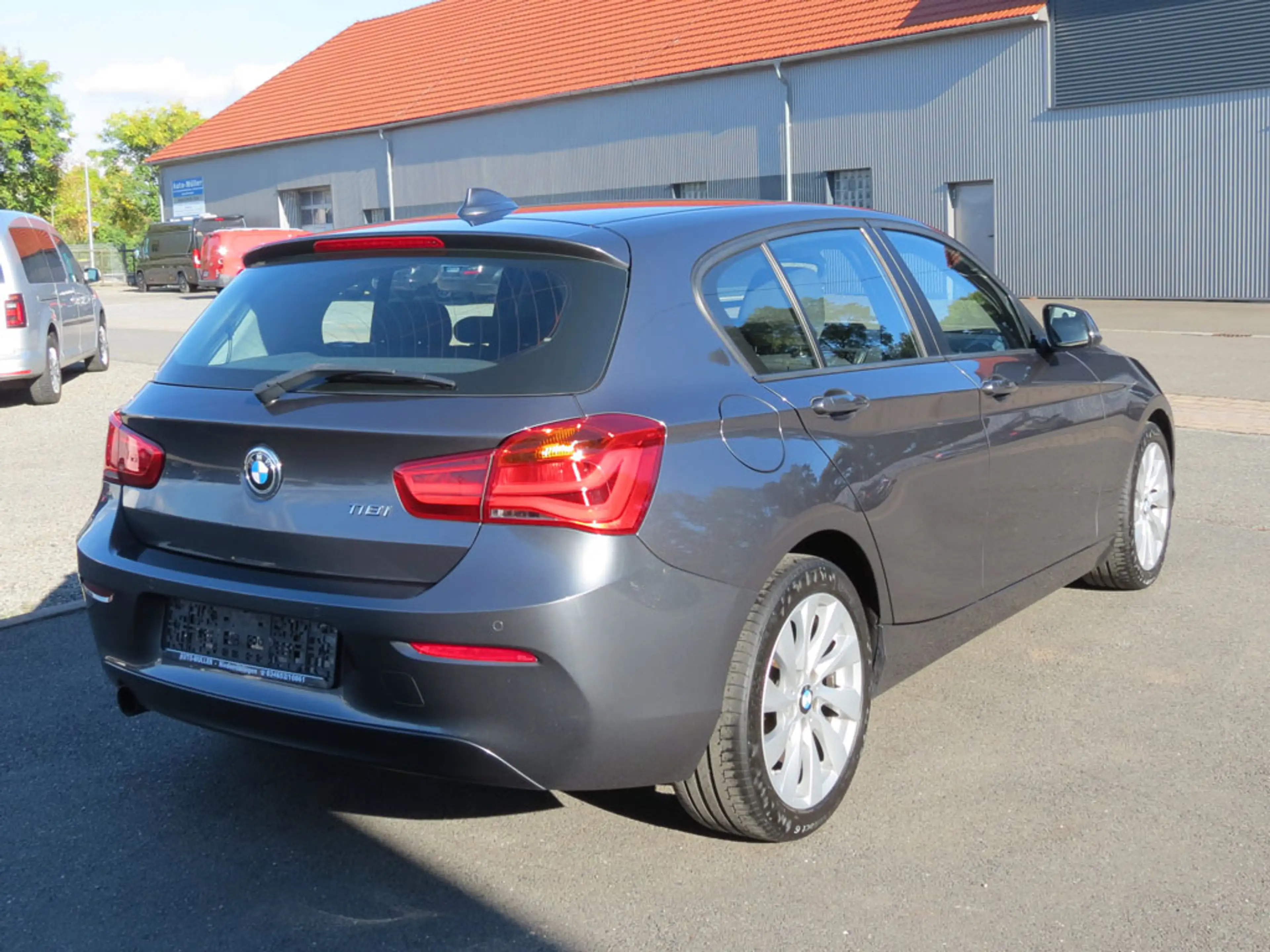 BMW 118 i Advantage Navi LED Lenkradheiz. Sitzheiz. — photo 2