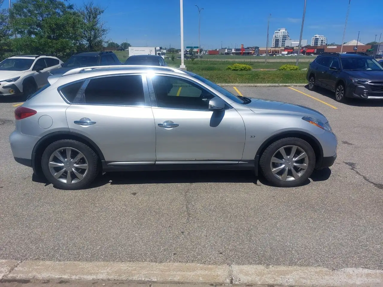 Infiniti QX50 снимка Infiniti QX50