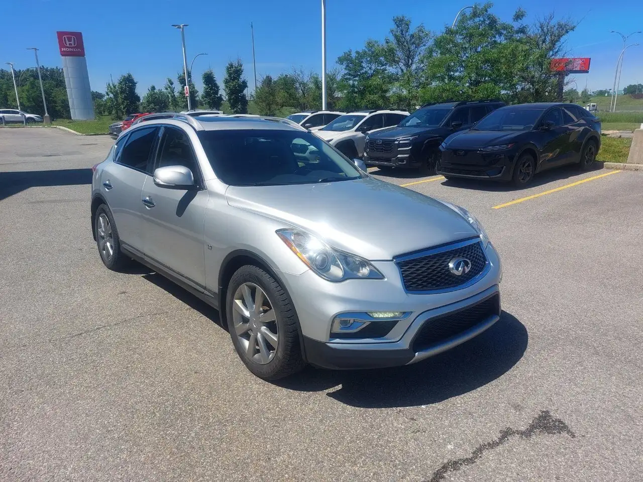 Infiniti QX50 снимка Infiniti QX50