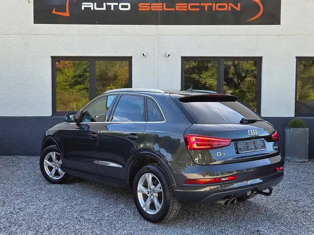 Audi Q3 view 2
