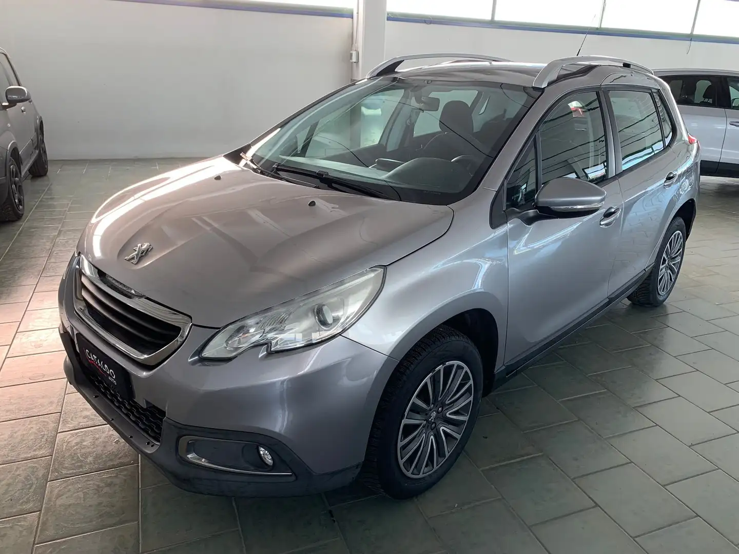 Peugeot 2008 2008 1.4 hdi 8v Active 68cv Grau - 1