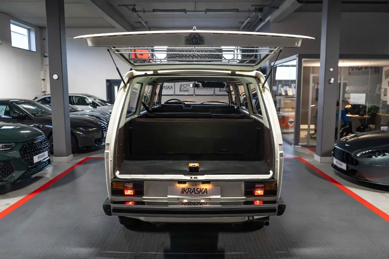 Volkswagen T3 Caravelle T3 L Caravelle Oldtimer 9-Sitzer Syncro Look, foto 11