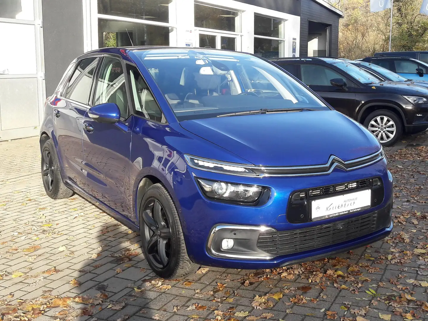 Citroen C4 SpaceTourer Shine/ NavI/ Standheizung/Xenon/ Wi.räder Alu Blau - 2