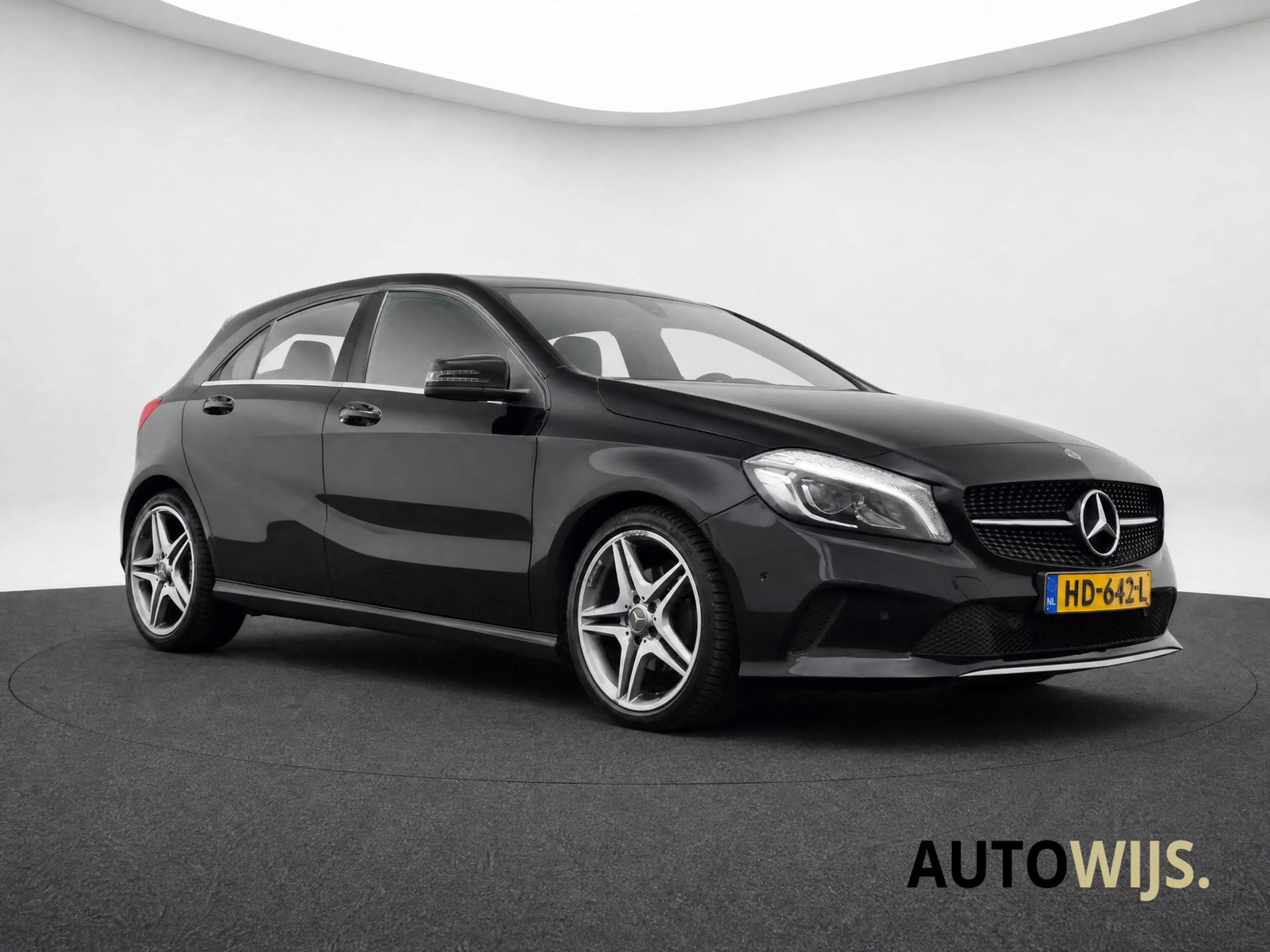 Mercedes-Benz A 180 Ambition|NL AUTO|AMG VELGEN|FACELIFT|AUT|GROOT NAV — photo 4