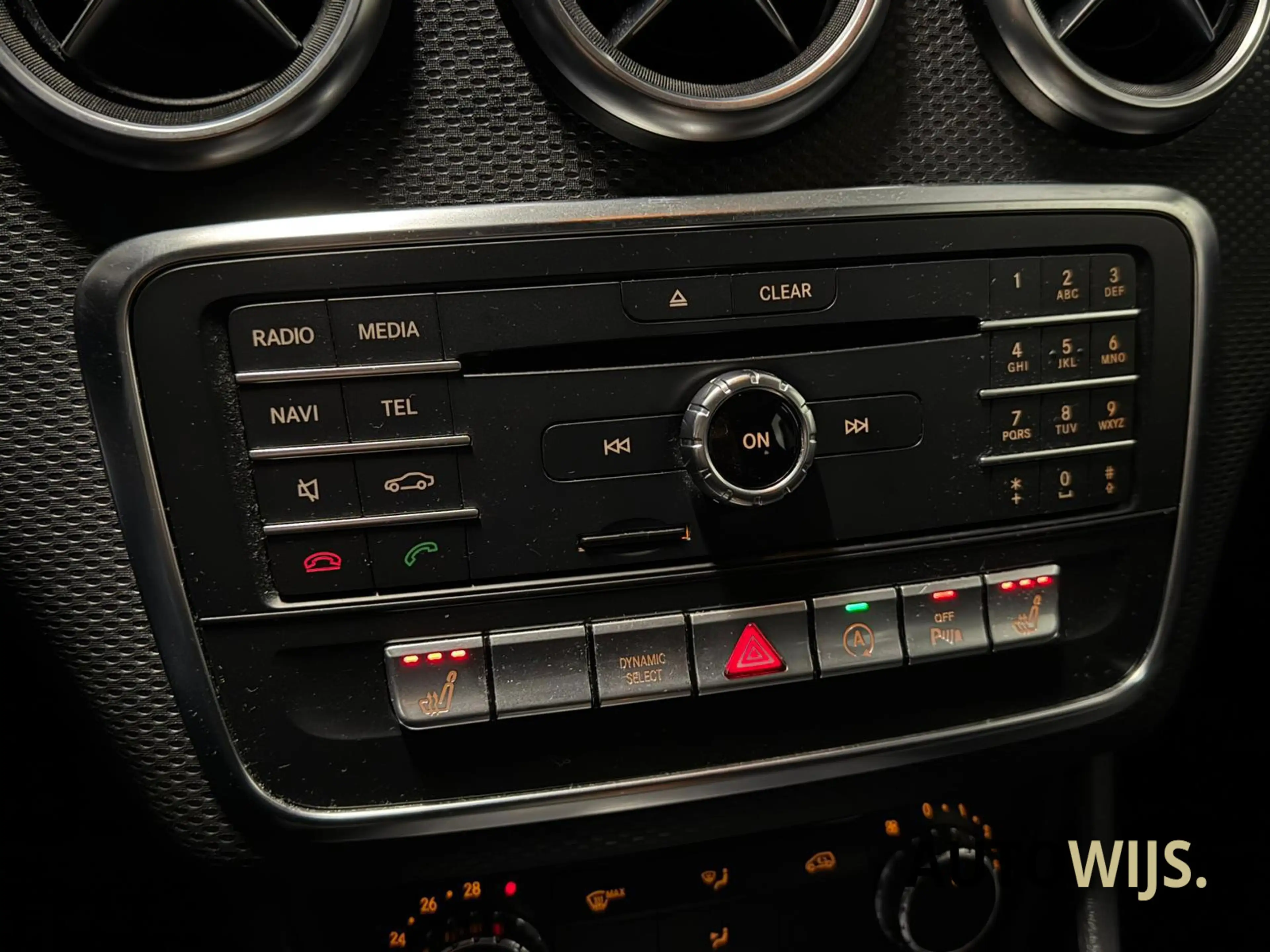 Mercedes-Benz A 180 Ambition|NL AUTO|AMG VELGEN|FACELIFT|AUT|GROOT NAV — photo 11