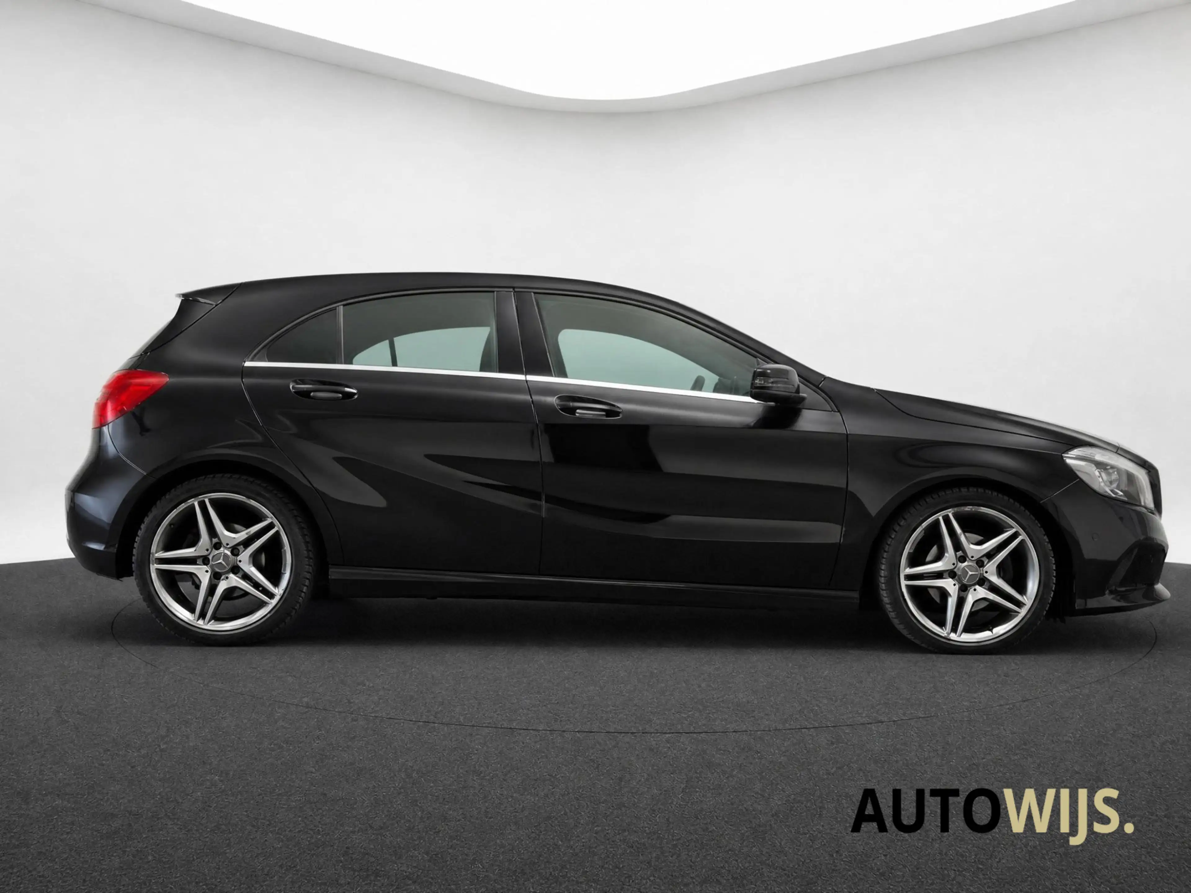 Mercedes-Benz A 180 Ambition|NL AUTO|AMG VELGEN|FACELIFT|AUT|GROOT NAV — photo 12
