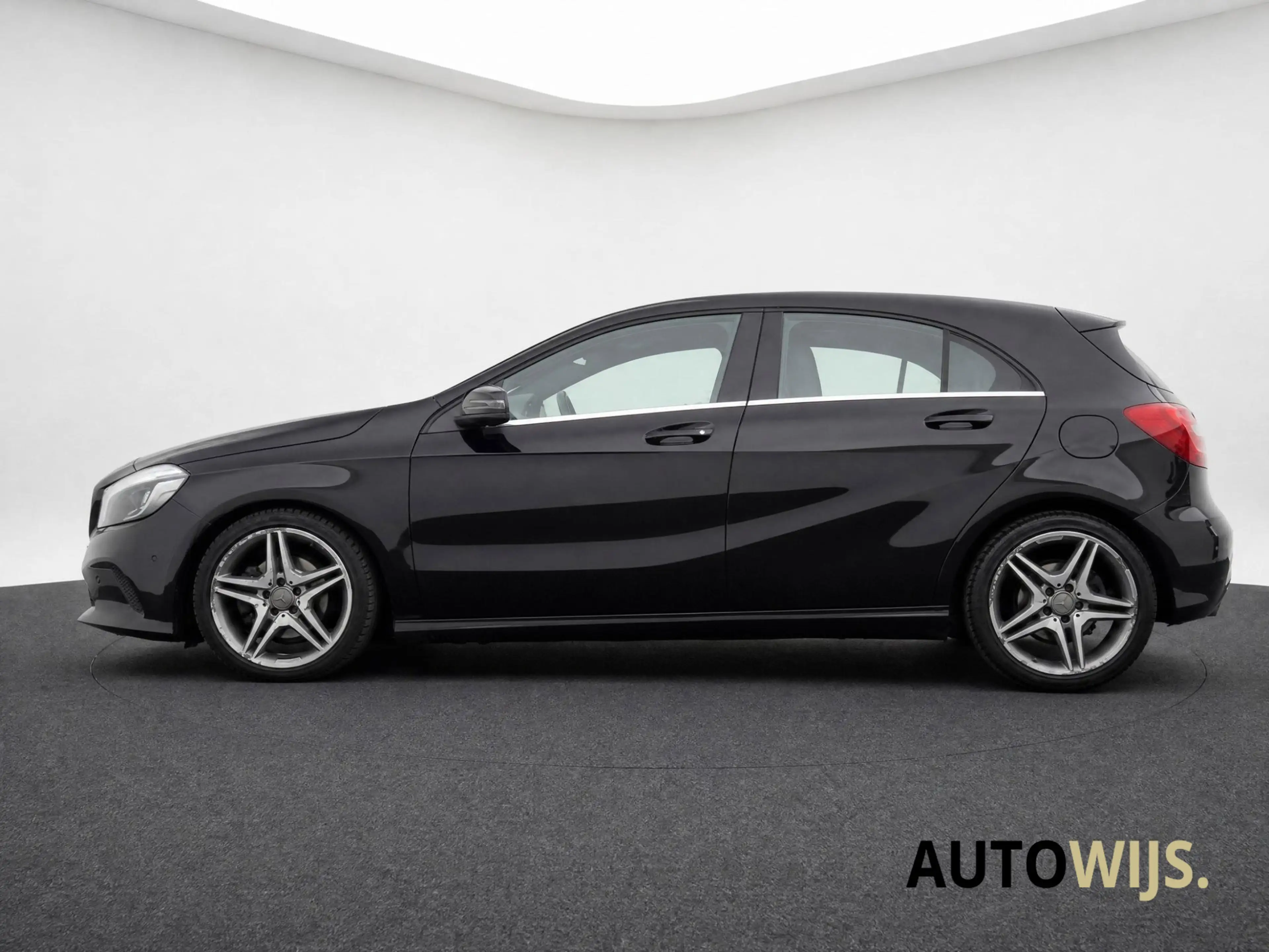 Mercedes-Benz A 180 Ambition|NL AUTO|AMG VELGEN|FACELIFT|AUT|GROOT NAV — photo 6