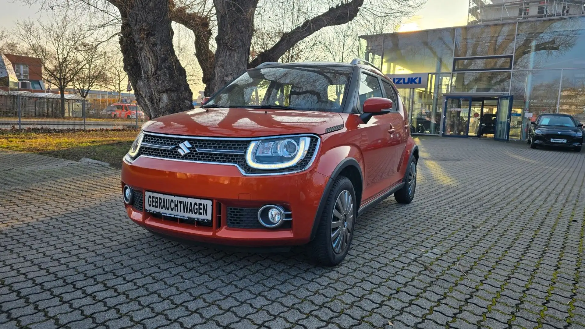Suzuki Ignis 1,2 Comfort+ NAVI/WKR Orange - 1