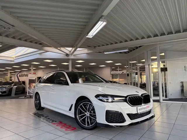Bmw 530 i Touring M Sport AUT./LED/CAM/HUD/PANO.