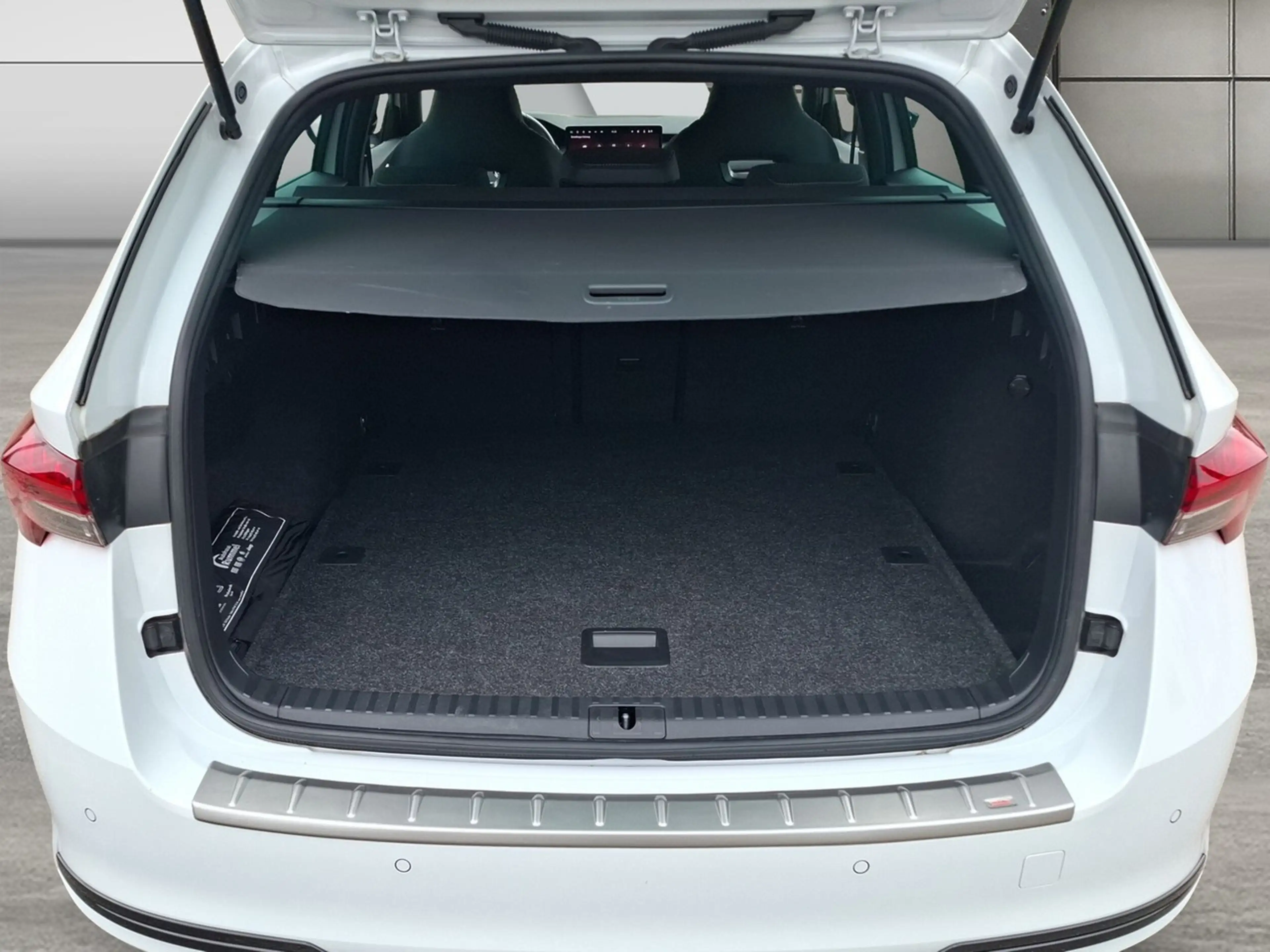 Skoda Octavia Combi 1.5 TSI mHEV SPORTLINE Klima Navi — photo 9