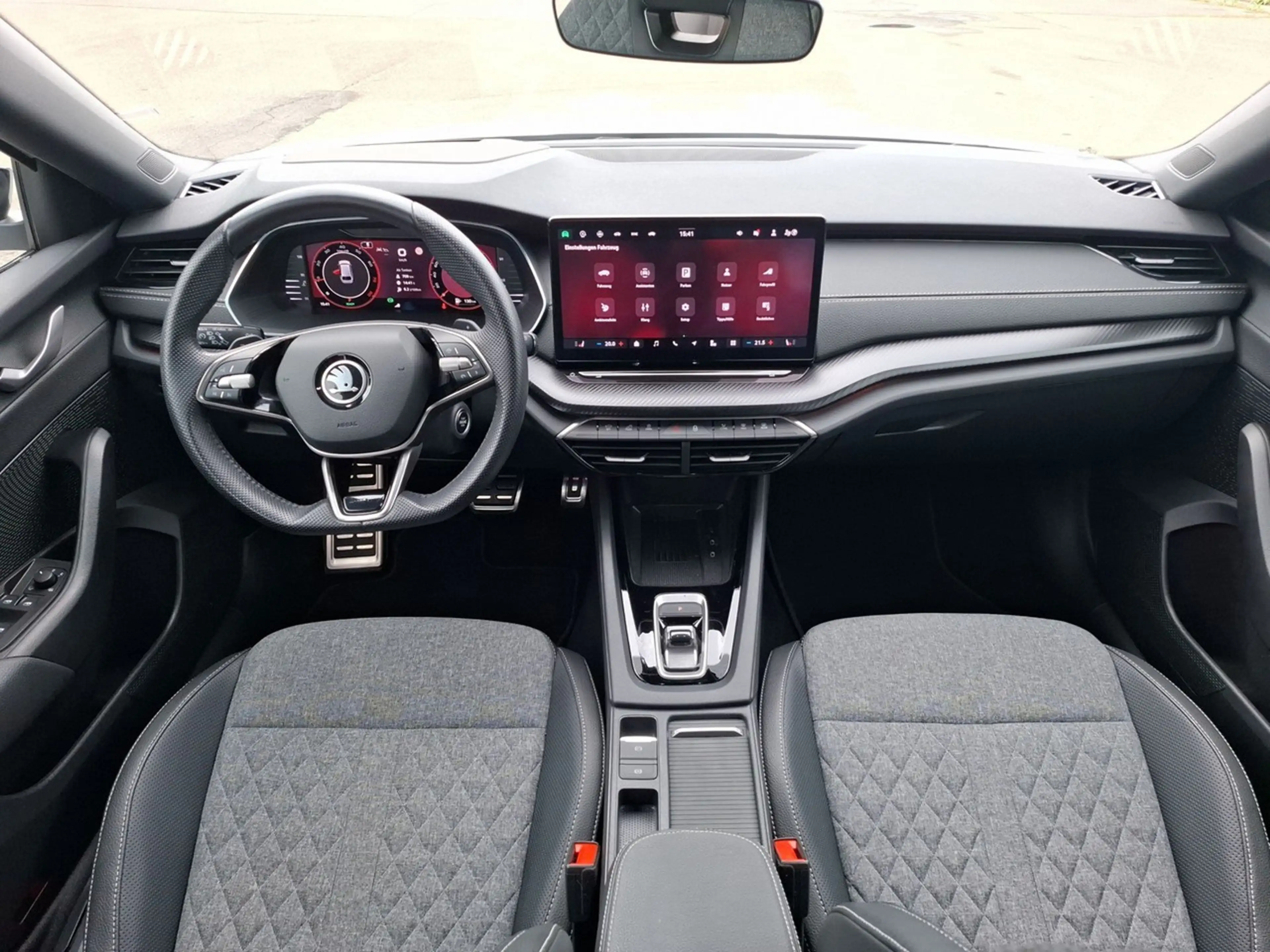 Skoda Octavia Combi 1.5 TSI mHEV SPORTLINE Klima Navi — photo 17