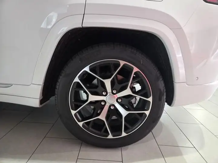 Jeep Grand Cherokee Summit Reserve 4xe 2.0 PHEV 2026, foto 11