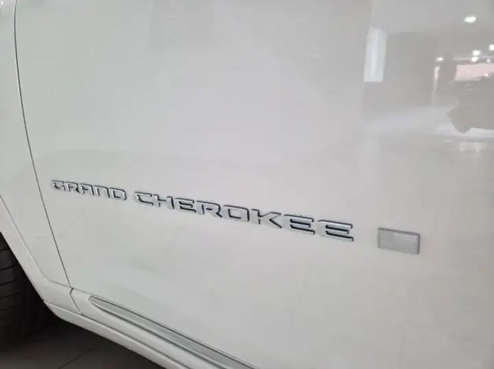 Jeep Grand Cherokee Summit Reserve 4xe 2.0 PHEV 2026, foto 13