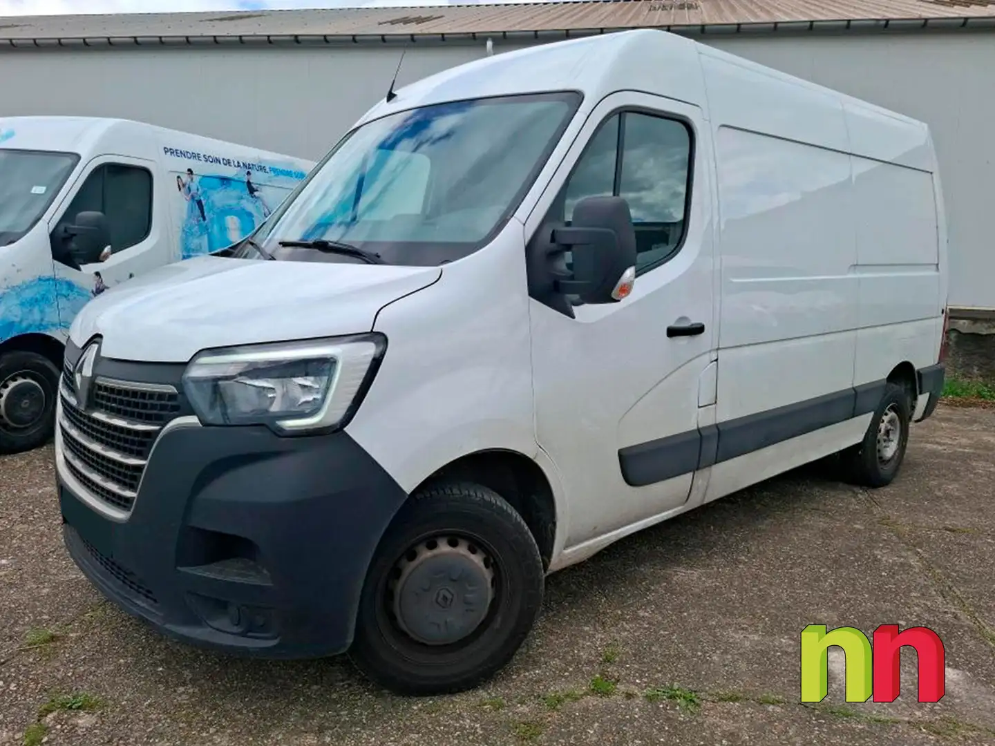 Renault Master Fg. Blue dCi L2H2 3500 T 99kW Weiß - 2