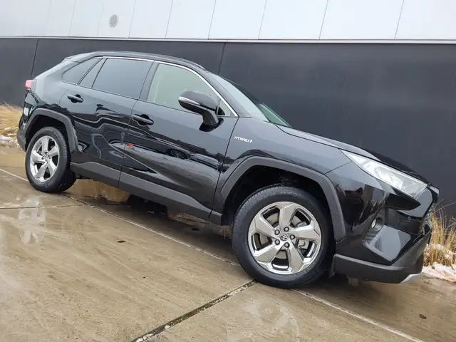 Toyota Rav4 view 9