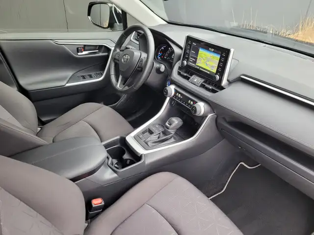 Toyota Rav4 view 11