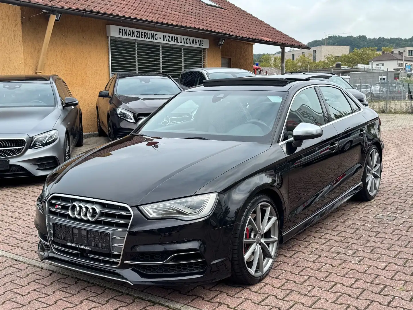 Audi S3 Lim. 2.0 TFSI PANO+LEDER+ACC+CAM+LANE+TOP Schwarz - 1