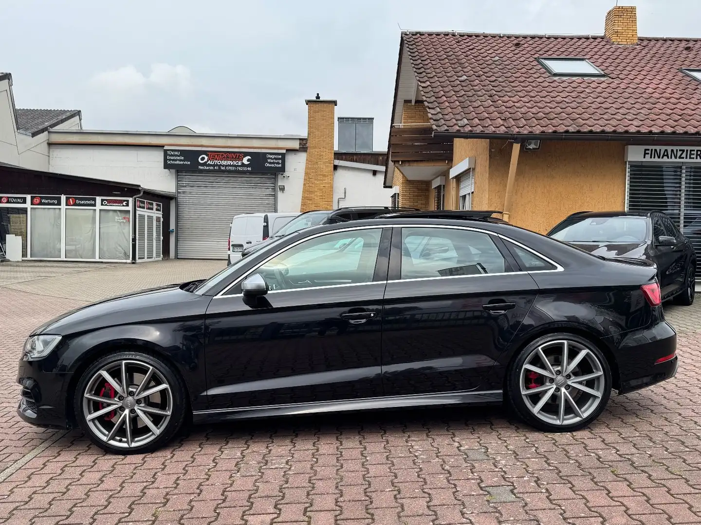 Audi S3 Lim. 2.0 TFSI PANO+LEDER+ACC+CAM+LANE+TOP Schwarz - 2