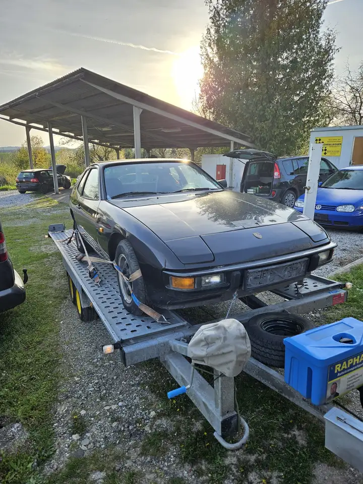 Porsche 924