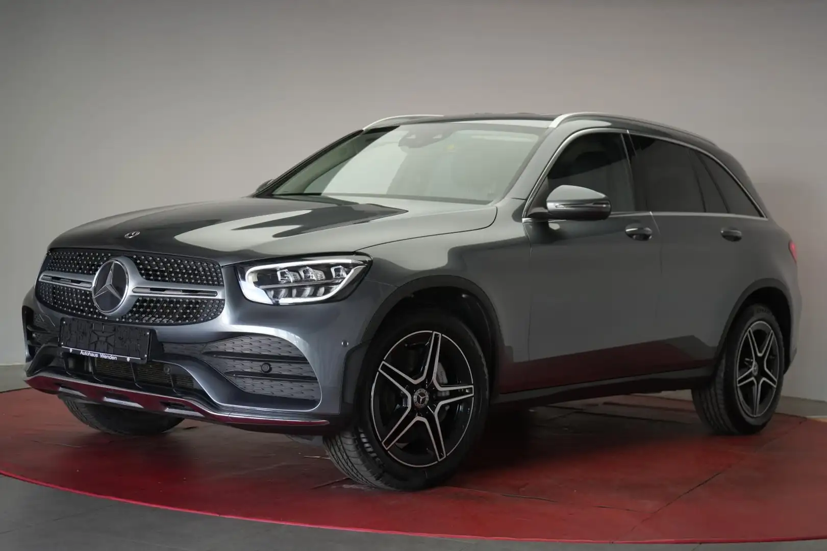 Mercedes-Benz GLC 300 d 4Matic 9G-Tronic AMG Navi/Distronic/Ka Grau - 2