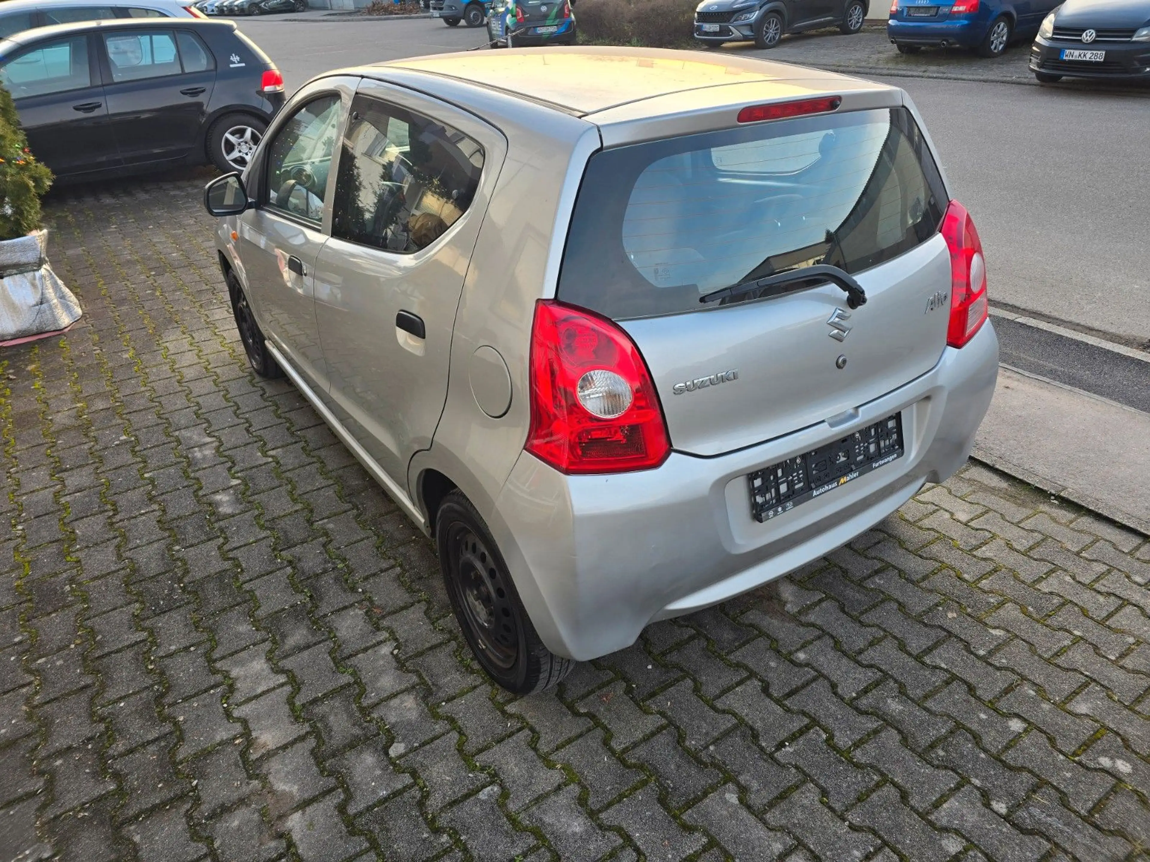 Suzuki Alto Basis aus 1.Hand 16800km — photo 6