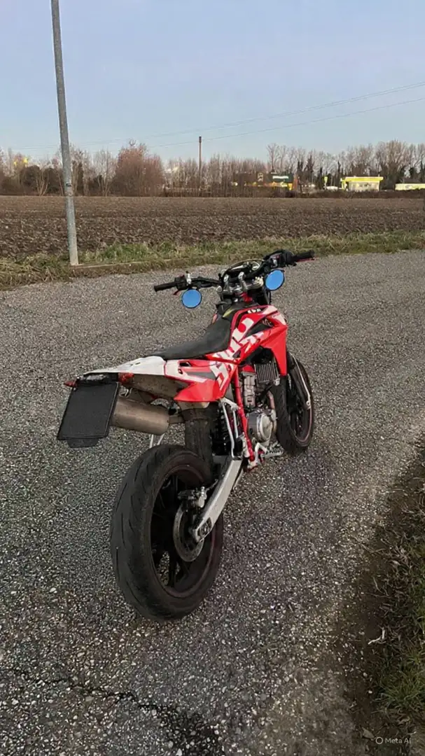 SWM SM 125 R Motard - 2
