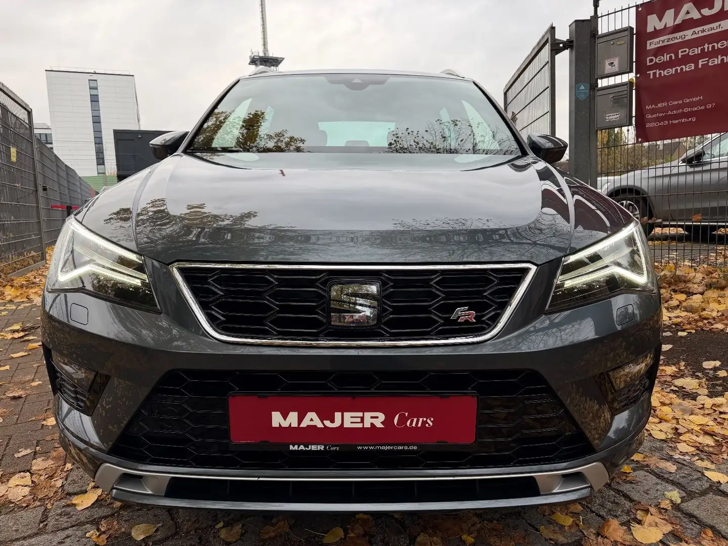 SEAT Ateca FR*PANO*BEATSAUDIO*ALCANTARA Grau - 2